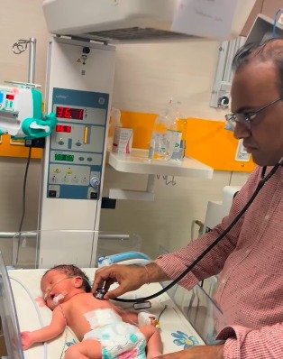Pediatric consultation at the child specialist clinic in Jangpura, Delhi